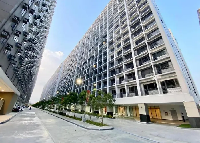 Staycation By The Shore Manila